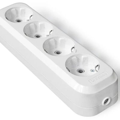 Колодка удлинителя 4 гн. c/з АБС- пластик UNIVersal (1/100)