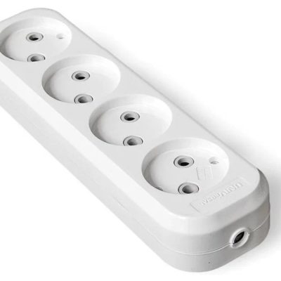 Колодка удлинителя 4 гн. с/з с выкл. АБС- пластик UNIVersal (1/100)