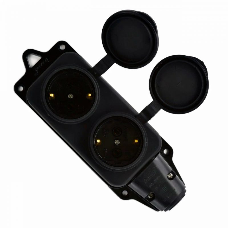 Розетка каучук 2ОП с/з с крышкой 2Р+РЕ 16А