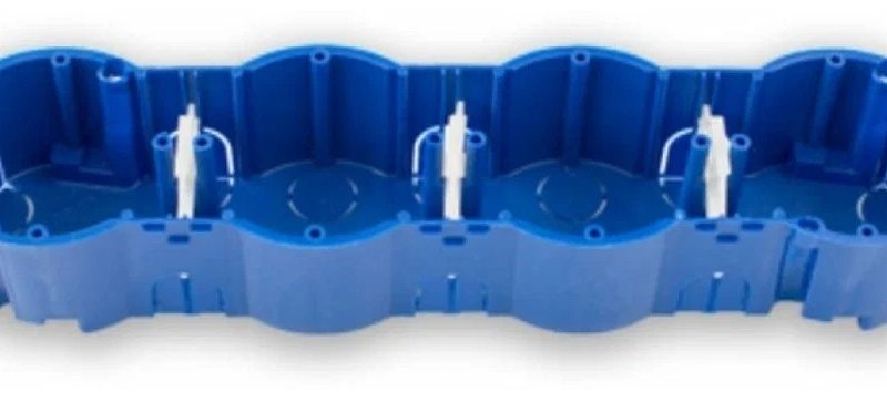 КЕ-503 Коробка установочная 4-мест. с/у  в бетон 278*66*47мм