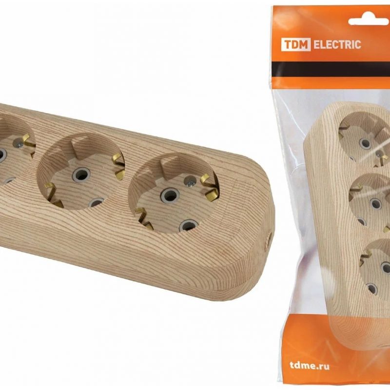 Колодка розеточная 3 гнезда 2П+3 16А 250В "Эко" (сосна)