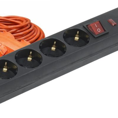 Фильтр сетевой с/з c выключат. 5*5 м (3*1) черный IEK