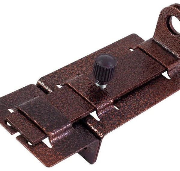 Засов плоский с вертикальными проушинами и фиксатором