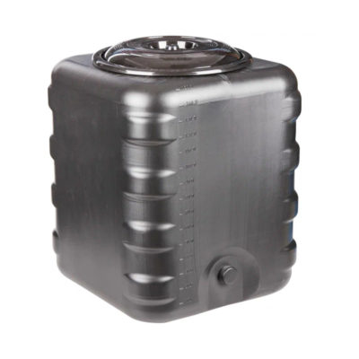 Бак 150 л пластик. душевой квадрат