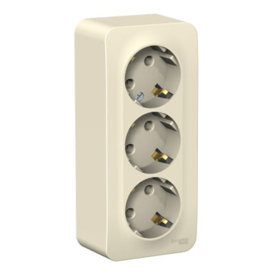 Розетка 3ОП с/з без шторок 16А 250В молочный BLANCA