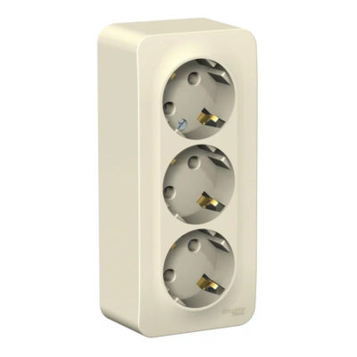 Розетка 3ОП с/з со шторками 16А  250В молочный BLANCA