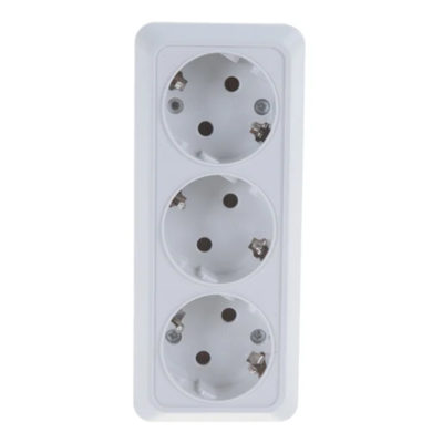 Розетка 3ОП с/з белый ОЛИМП UNIVersal (4/80)