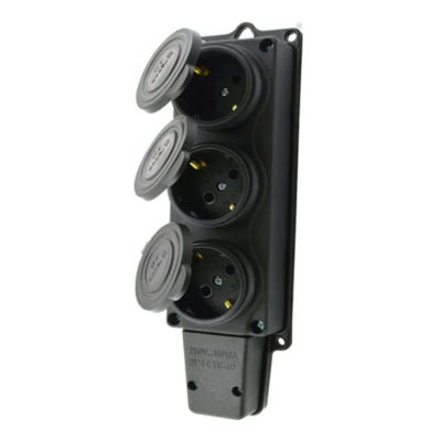 Розетка переносная с заземлением трехместная Влагозащитная