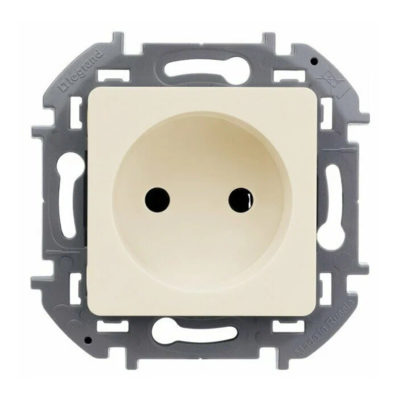 Розетка INSPIRIA 16А250В 2*2Р+Е слоновая кость