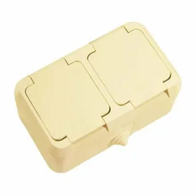 Розетка крем. с/з 2ОП с крышкой Makel