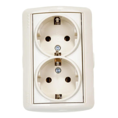 Розетка 2ОП с/з кремовая закрытый корпус керамика Nata Lezard (10/120)
