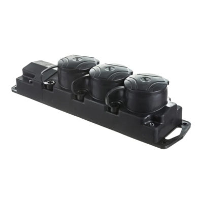 Р16-381 розетка переносная 3 гн.