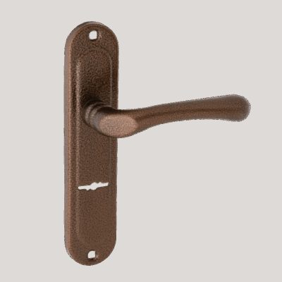 Ручка дверная коричн. на высокой планке