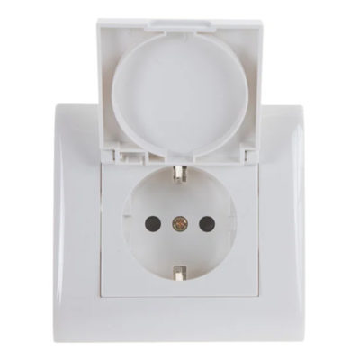 Розетка 1ОП с/з с крышкой Volsten V01-11-R18-S белая