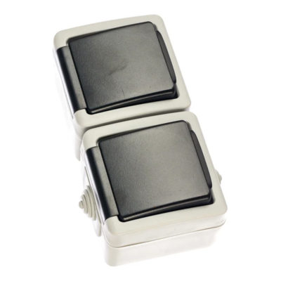 Розетка 2ОП с/з с крышкой Volsten V01-43-R28-S