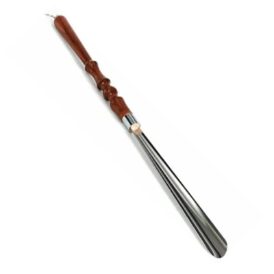 Рожок (совок) для обуви с дер.ручкой