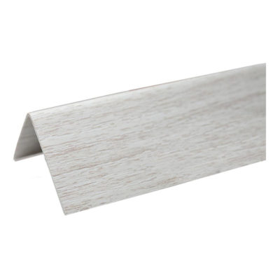 Угол пластиковый (2